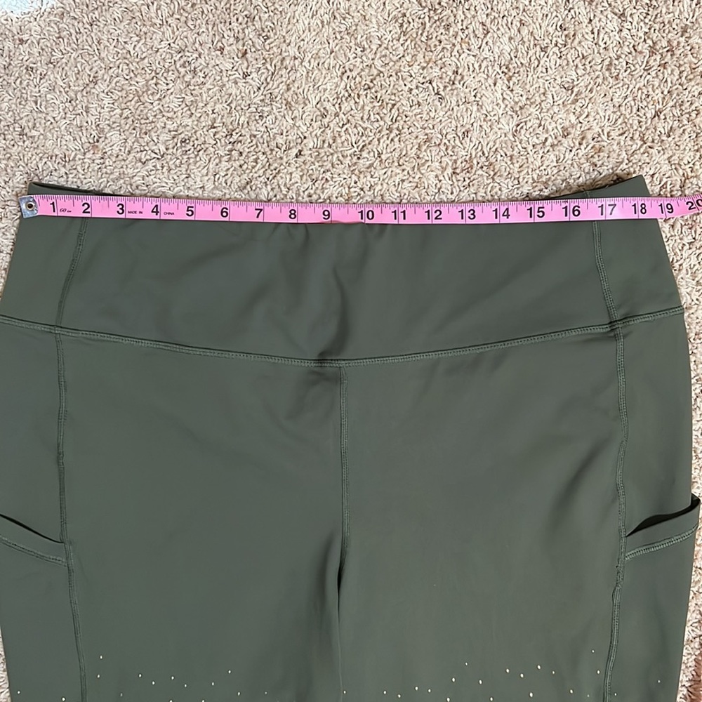 Torrid Active Performance Core Crop Leggings With… - image 8